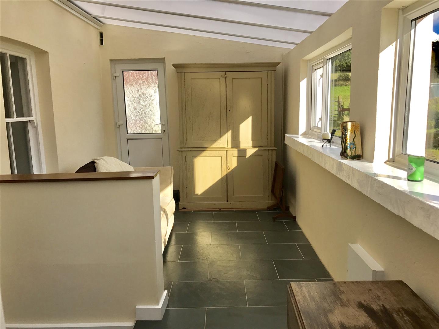 SUN ROOM/LIVING AREA